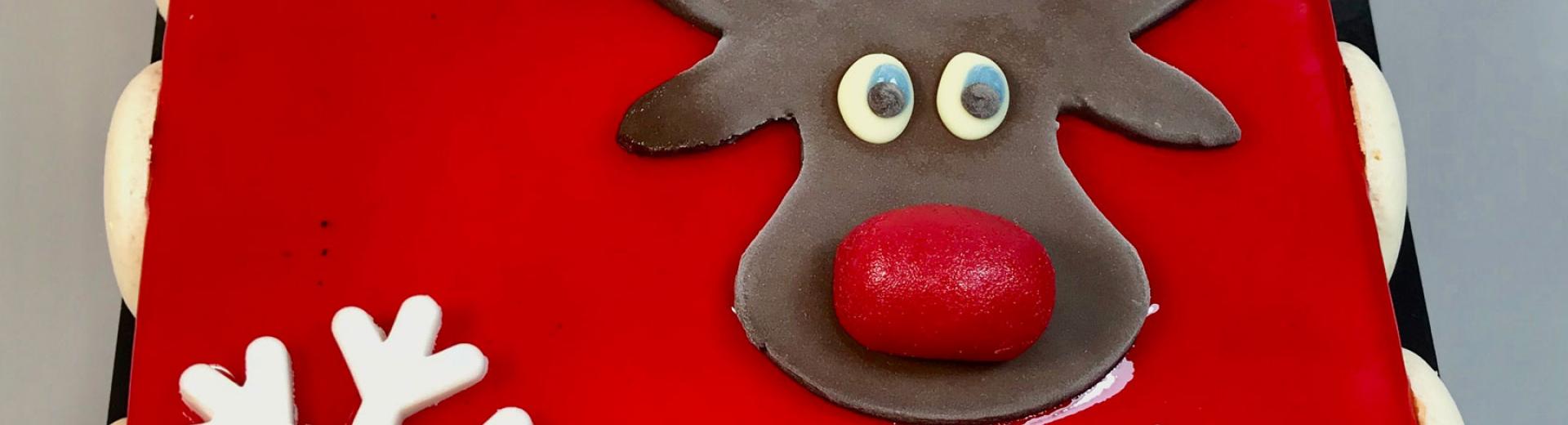 Desserts création de Noël Rudolph, le renne au au nez rouge