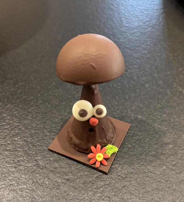 Oeuf Chocolat Lait et Garniture Praliné 150gr